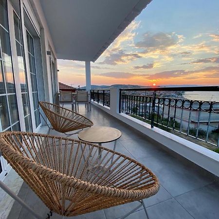 Villa Eleni Greece - Wonderful Sea View Studios Nea Roda Dış mekan fotoğraf